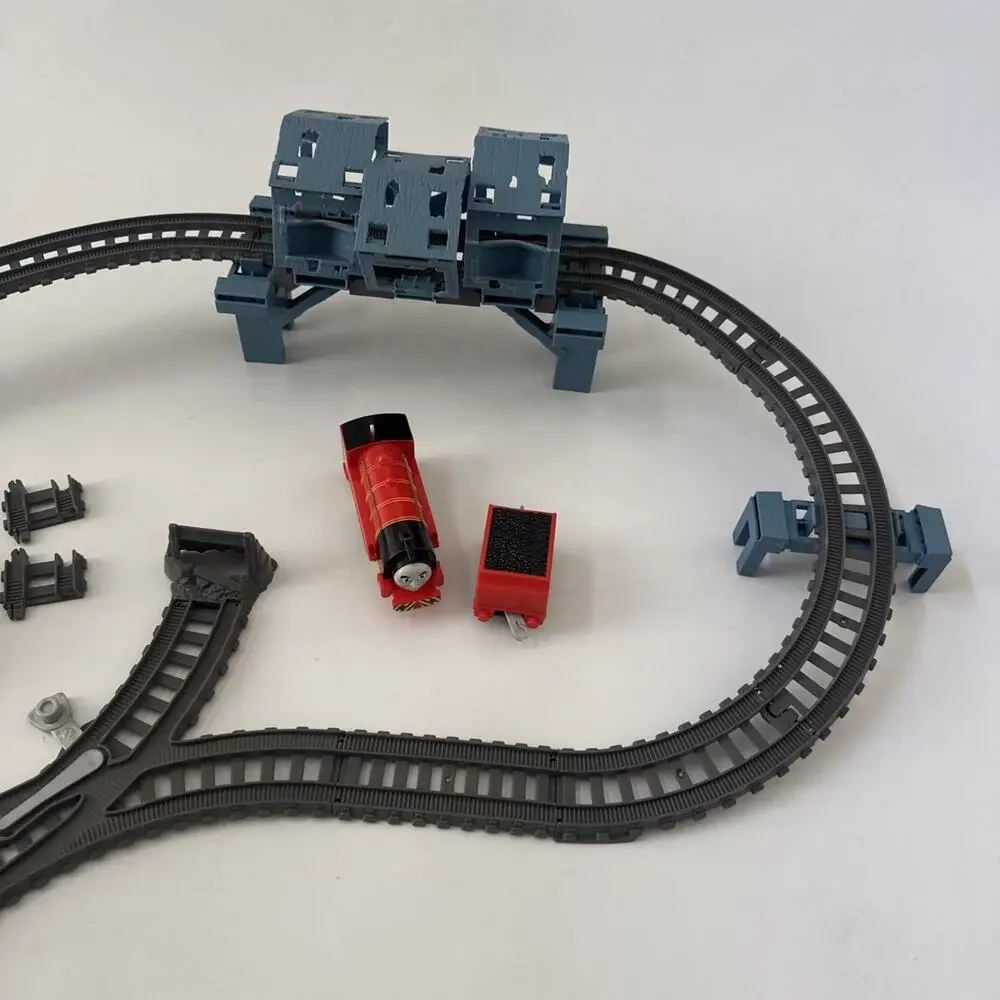 Thomas The Train & Friends Trackmaster Troublesome Treacherous Traps Track Set